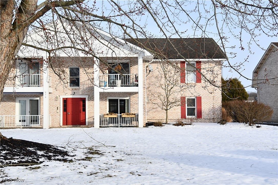 876 Pearson Cir UNIT 2 Youngstown, OH 44512 - Thumbnail 2