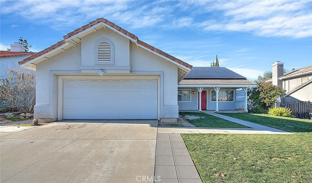 29345 Breakwater St Lake Elsinore, CA 92530 - Thumbnail 2