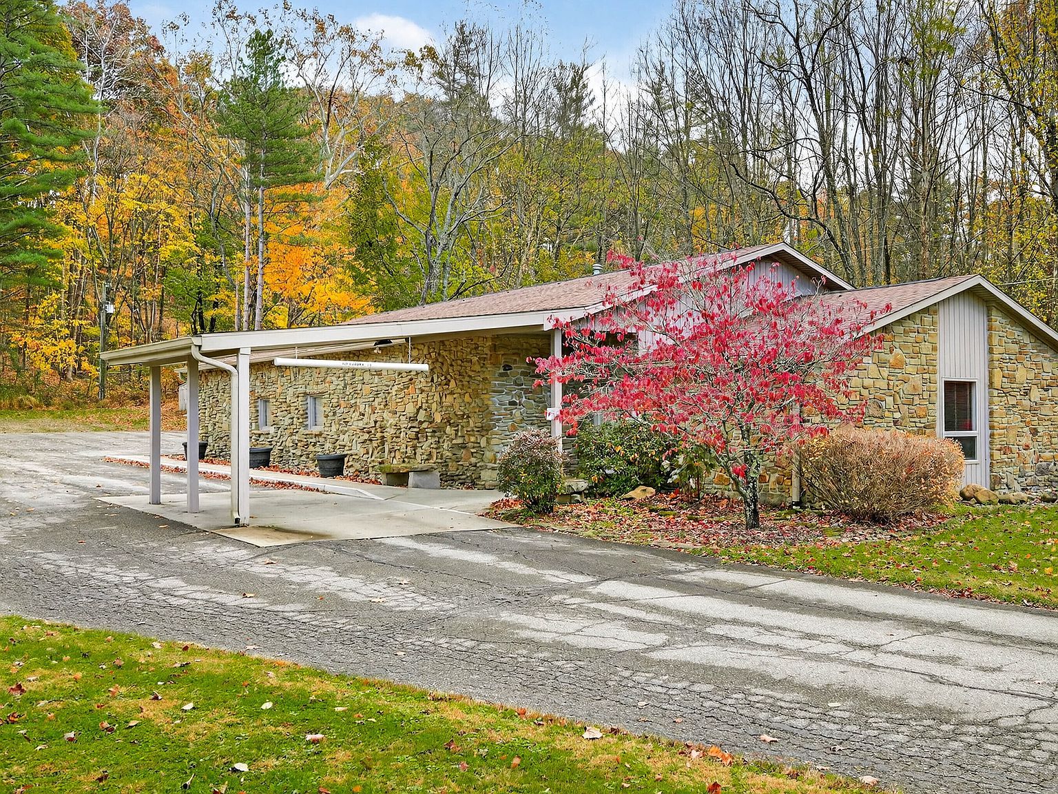 2123 Greasy Creek Rd Nashville, IN 47448 - Thumbnail 2