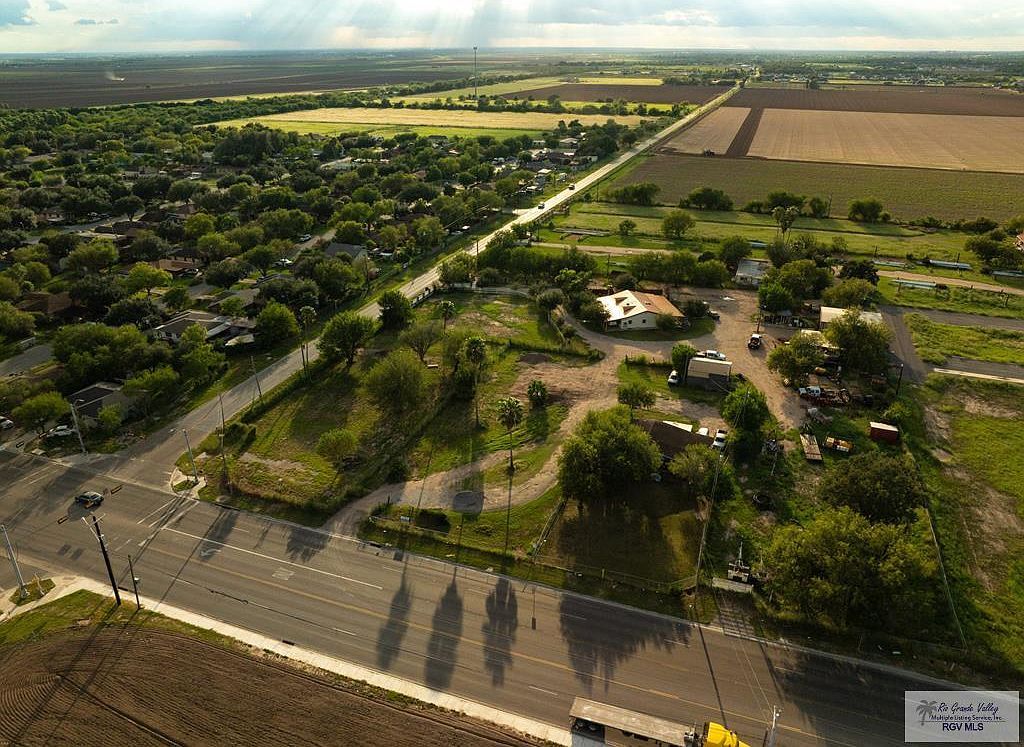 1247 S Alamo Rd Alamo, TX 78516 - Thumbnail 2