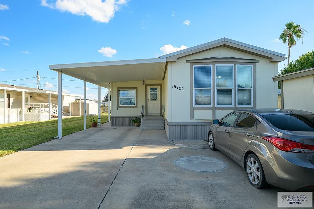 15702 Palm Tree Dr Harlingen, TX 78552 - Thumbnail 2