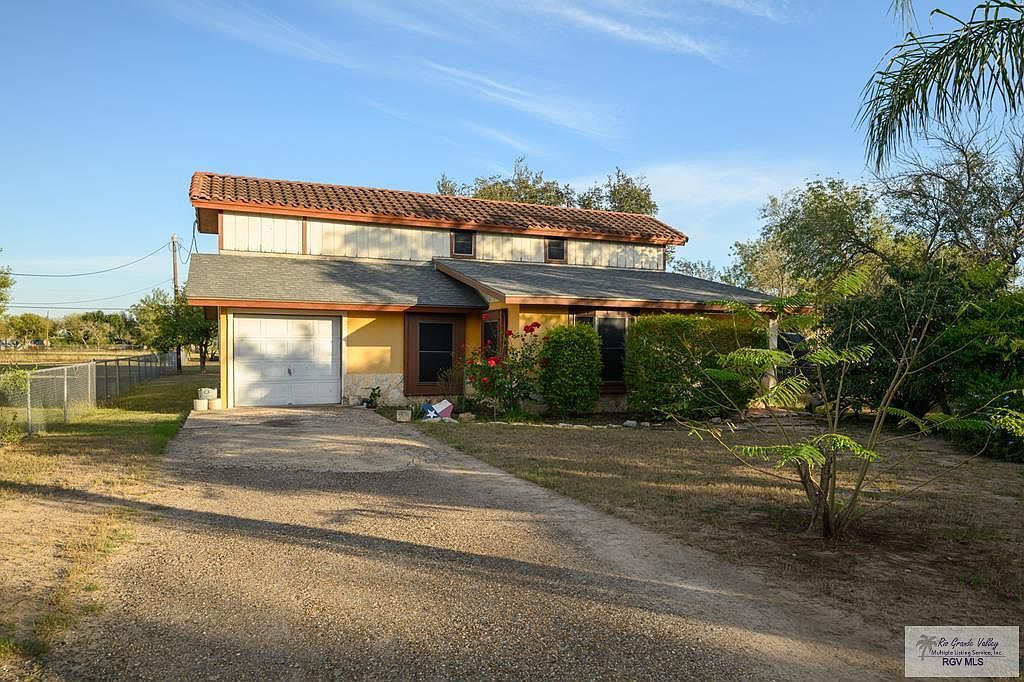 208 N 1st St Donna, TX 78537 - Thumbnail 2