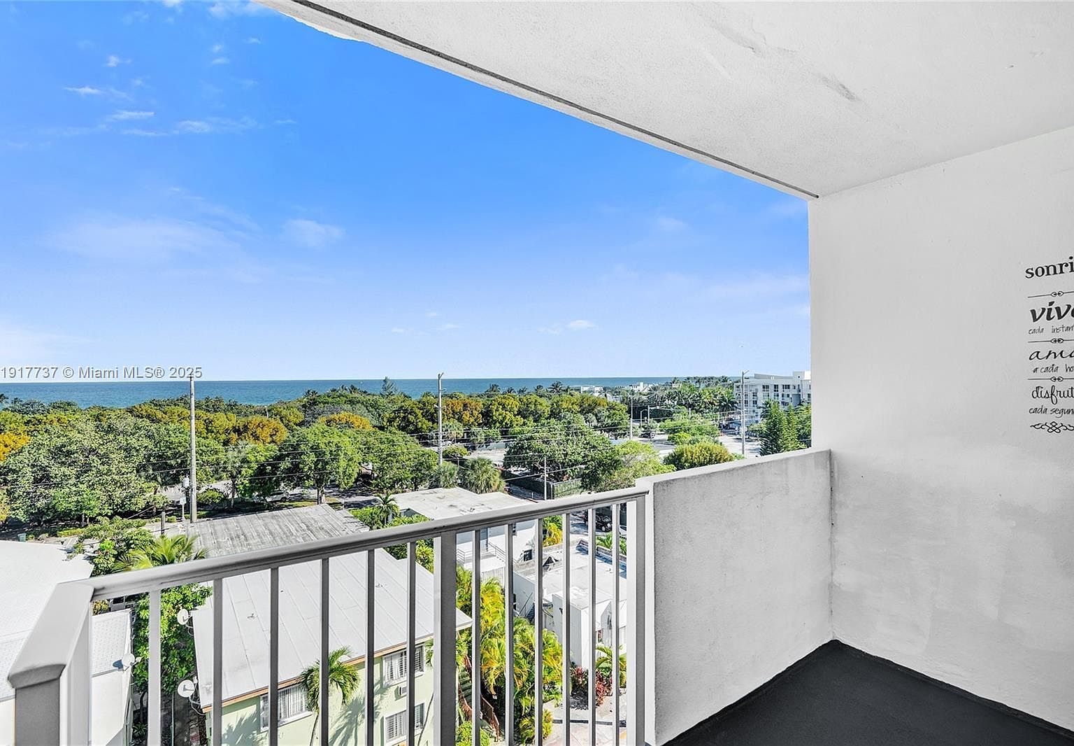 8000 Harding Ave APT 7F Miami Beach, FL 33141 - Thumbnail 2