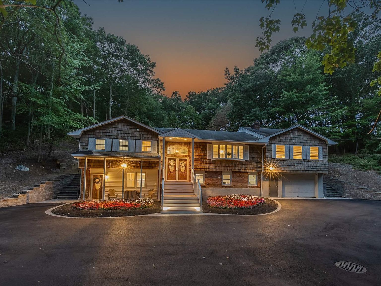 334 Bread And Cheese Hollow Rd Northport, NY 11768 - Thumbnail 2