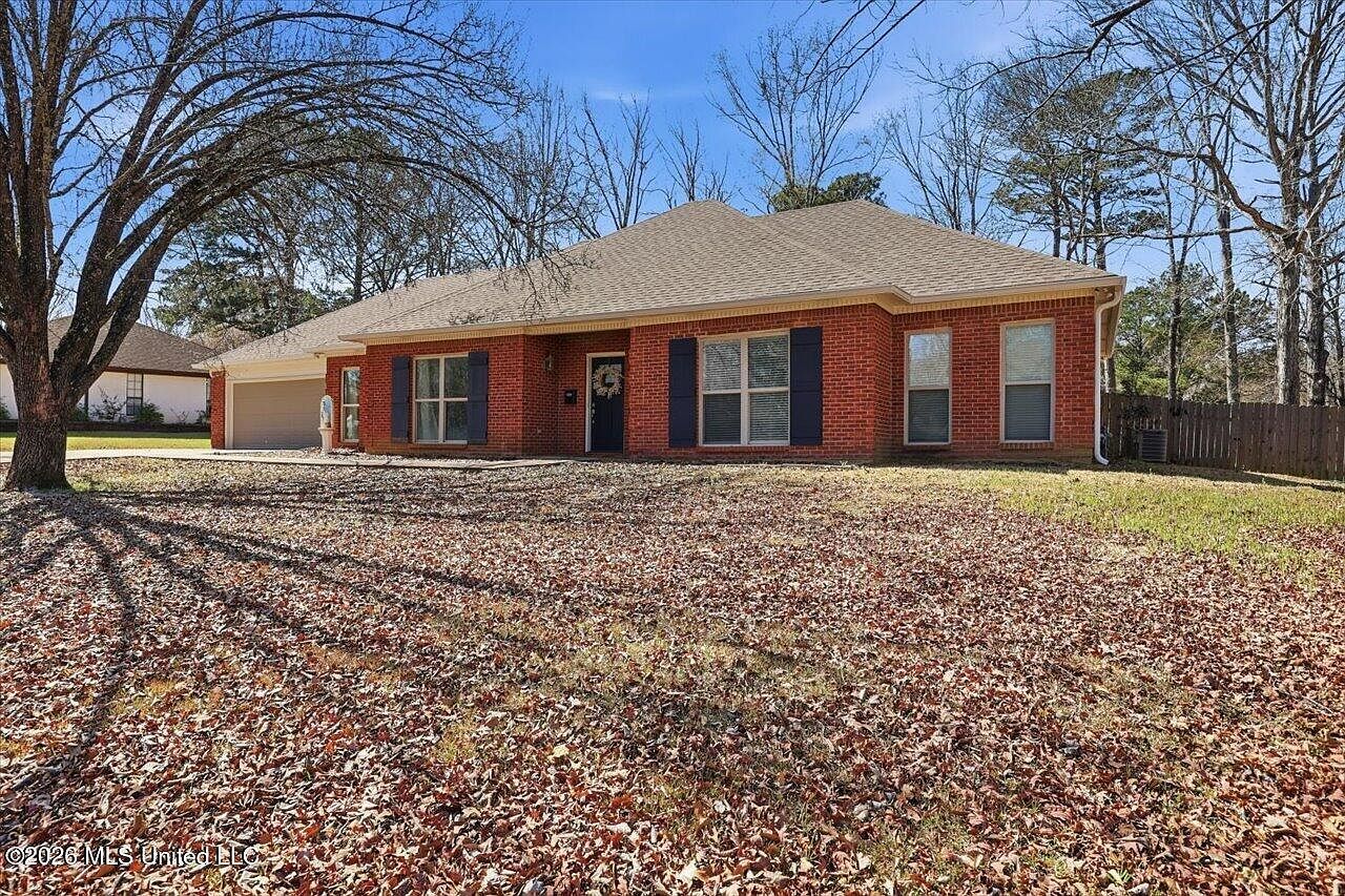 209 Pembroke Dr Brandon, MS 39047  | Single Family