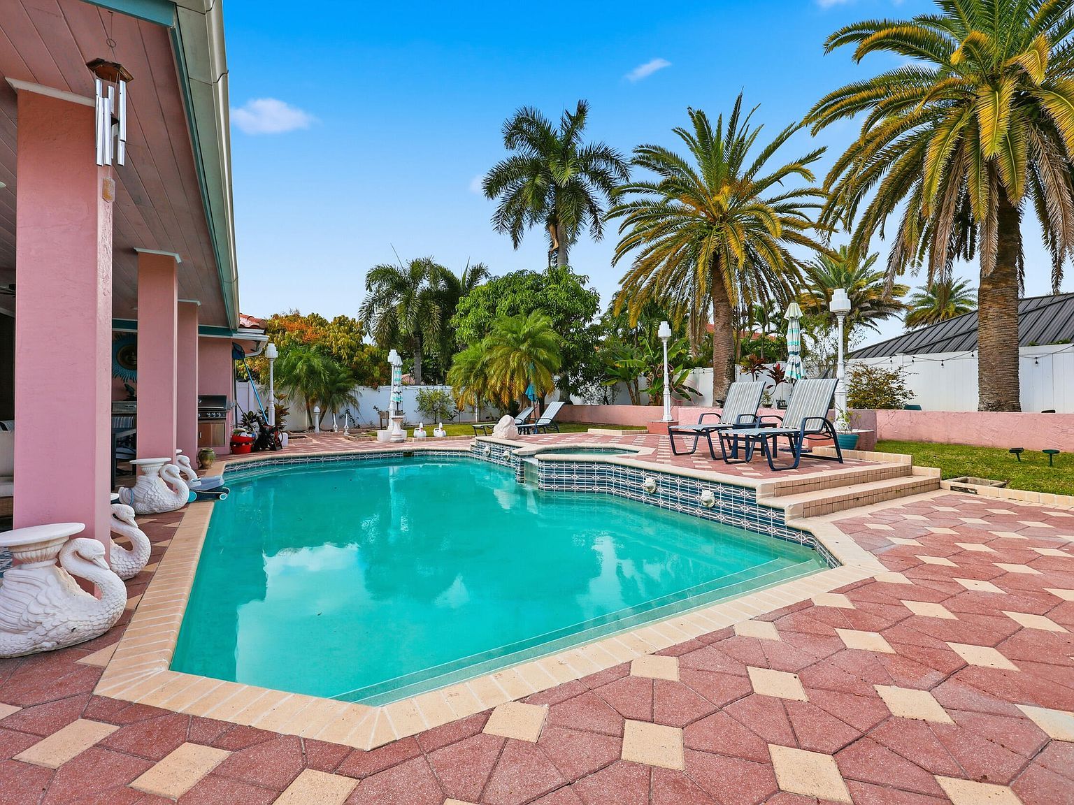 1685 SW 17th St Boca Raton, FL 33486 - Thumbnail 2