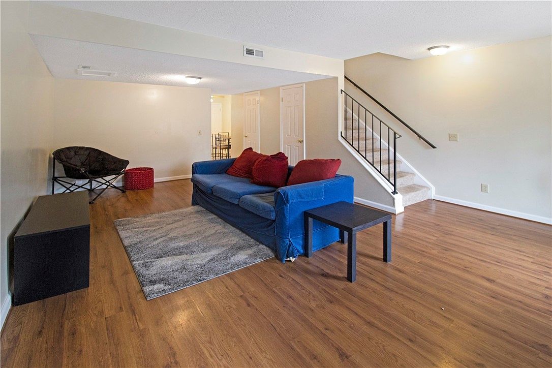 1761 Wire Rd APT 11 Auburn, AL 36832 - Thumbnail 2