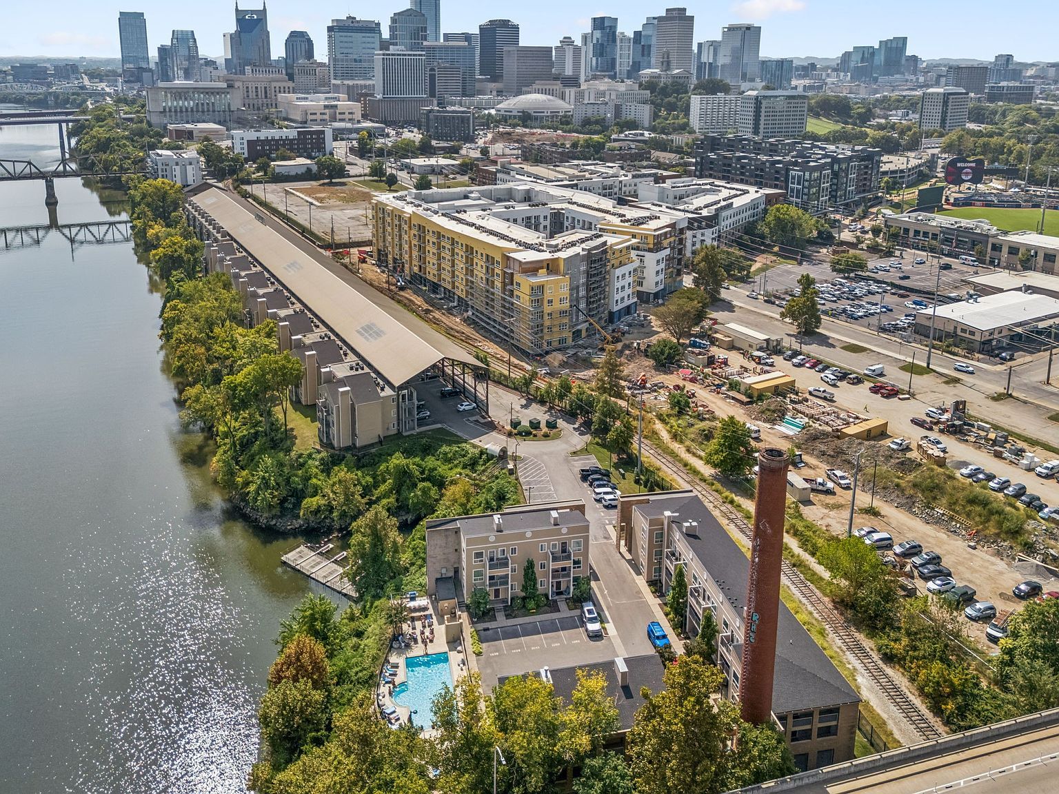 1072 1st Ave N Nashville, TN 37201 - Thumbnail 2