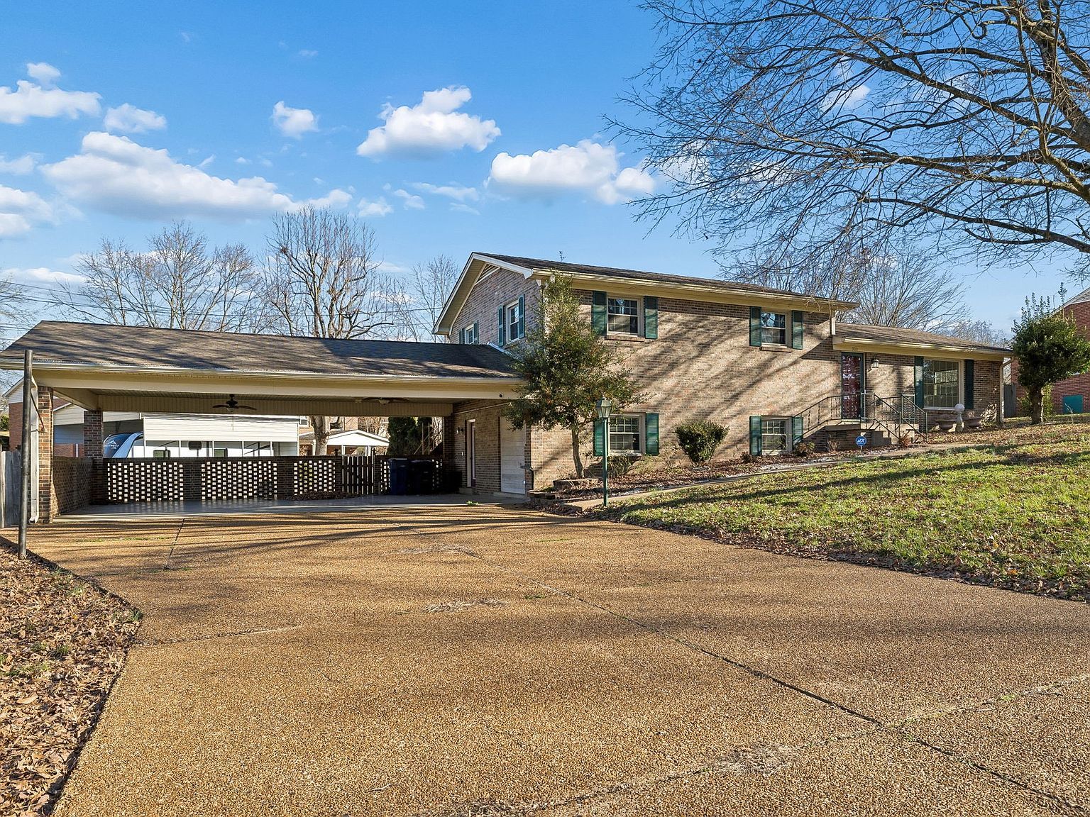 900 Camellia Dr Columbia, TN 38401 - Thumbnail 2