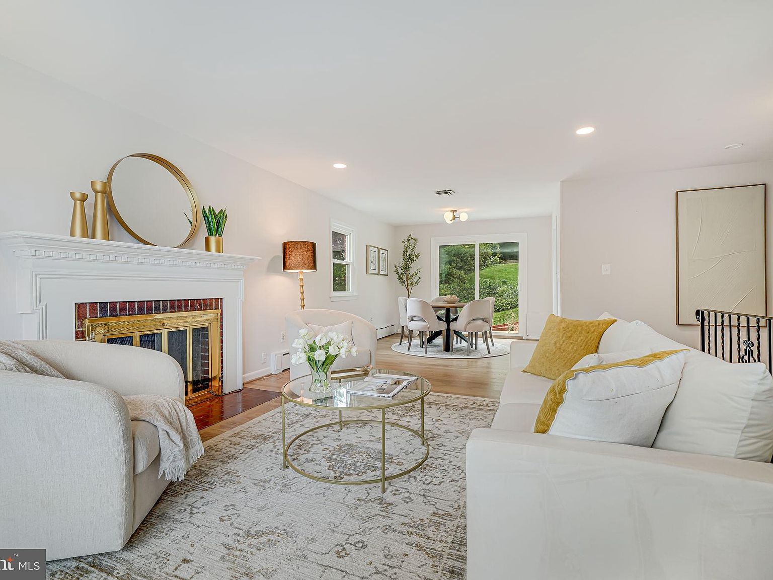 2566 Military Rd Arlington, VA 22207 - Thumbnail 2