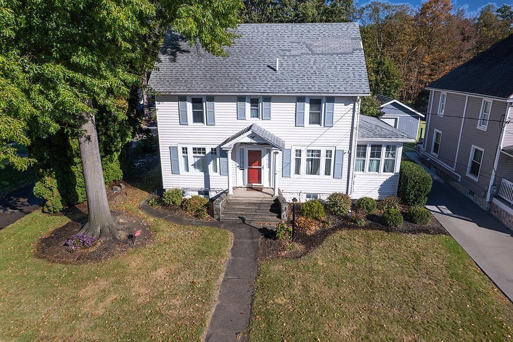 612 W Lockhart St Sayre, PA 18840 - Thumbnail 2