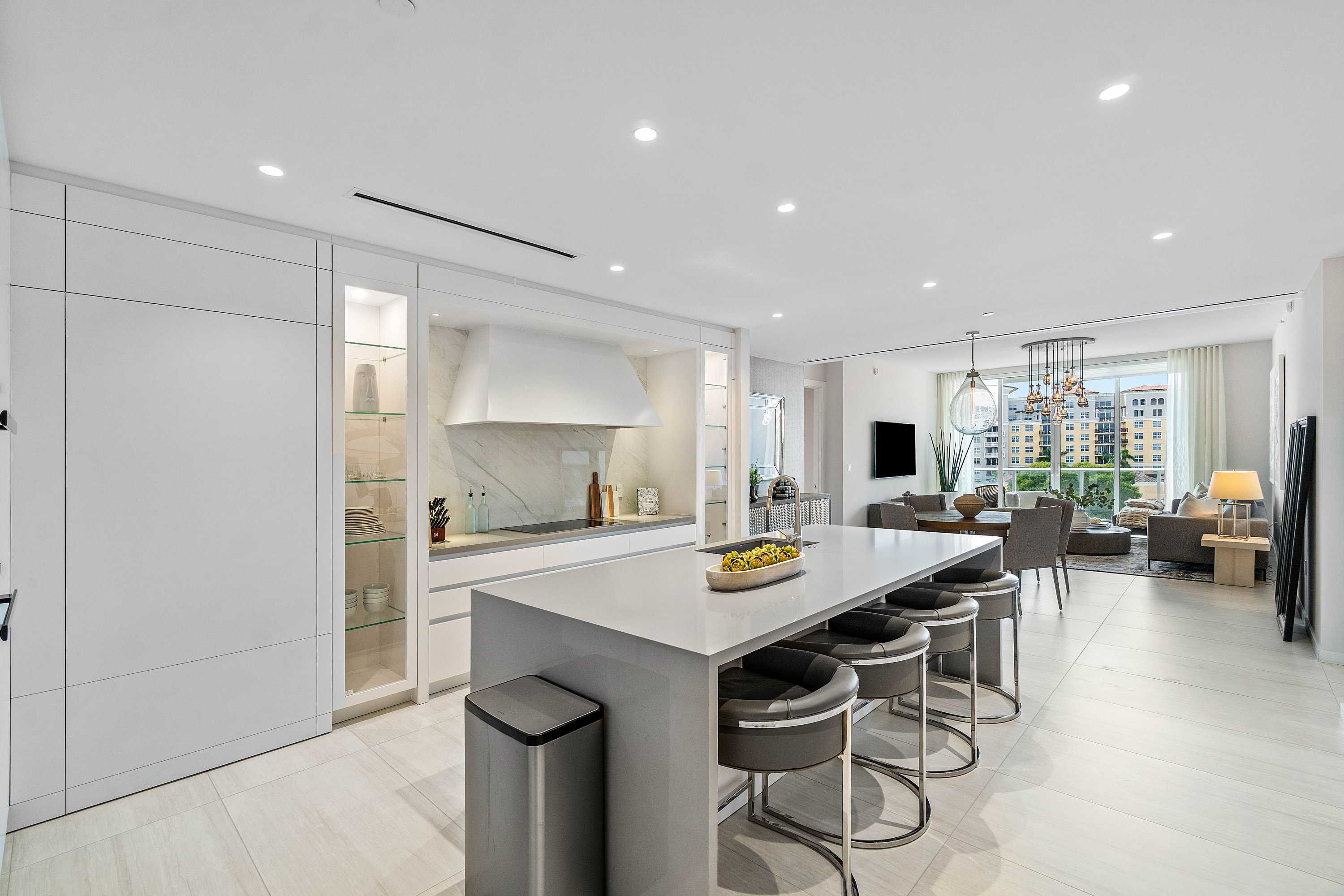 200 Southeast Mizner Boulevard #608, Boca Raton, FL, USA, 33432 - Thumbnail 2