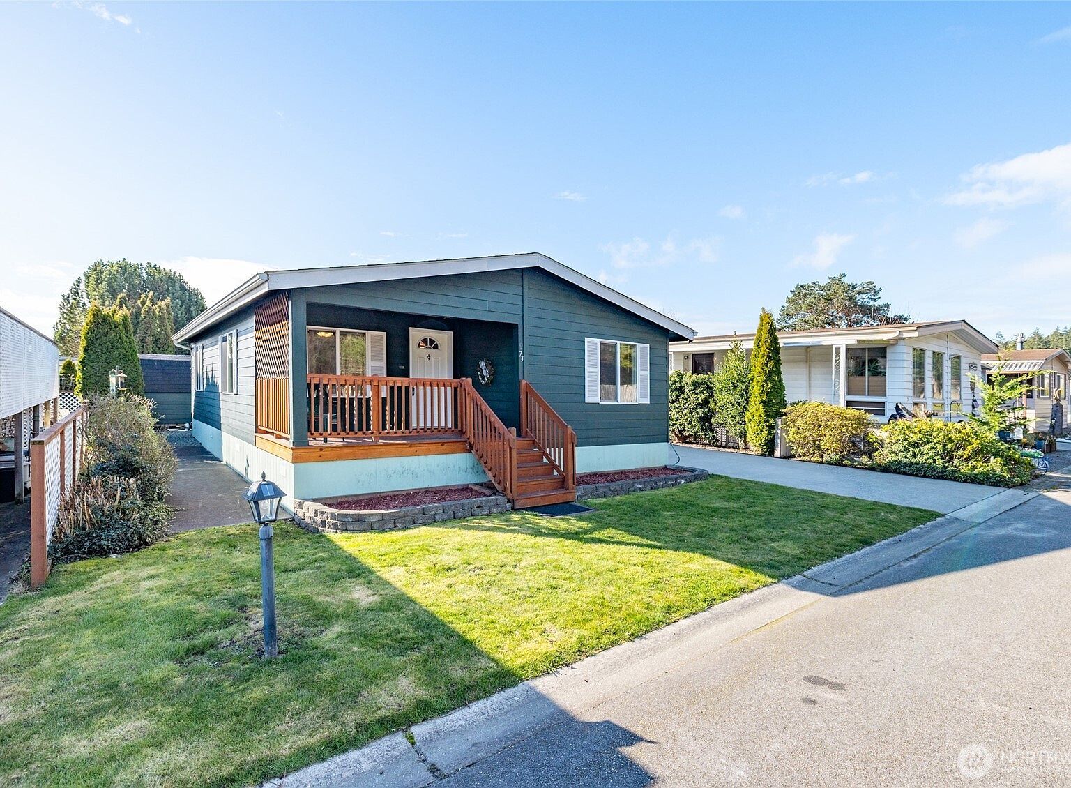 225 NE Ernst St #73 Oak Harbor, WA 98277 - Thumbnail 2