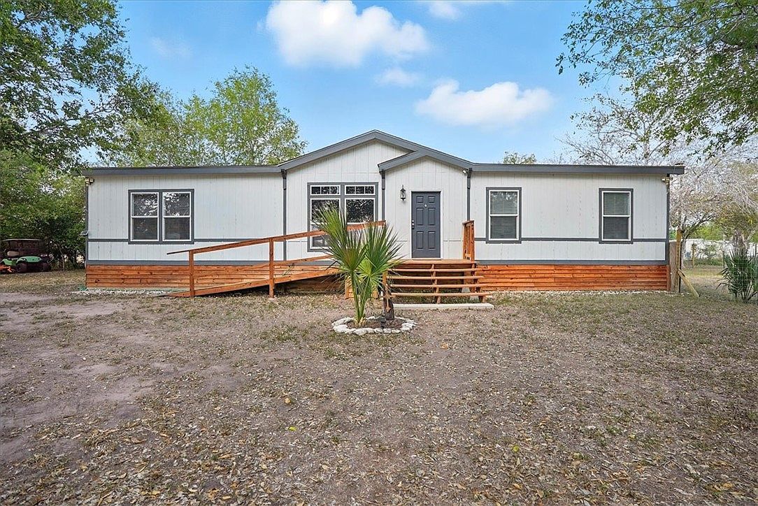 1004 Catholic Cemetery Rd George West, TX 78022 - Thumbnail 2