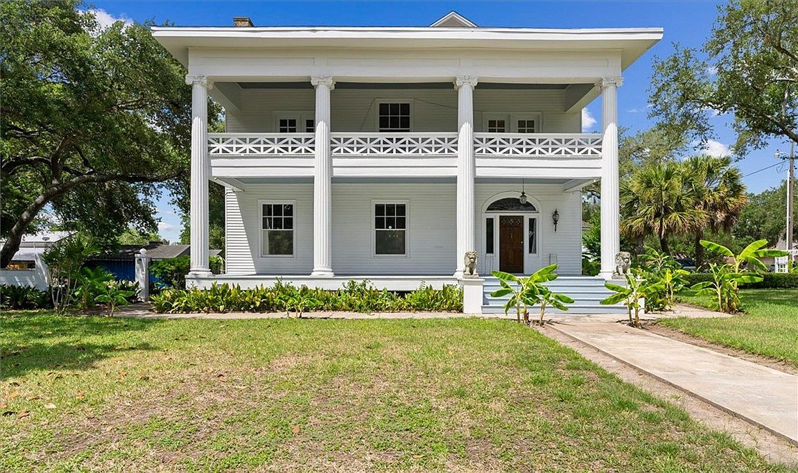 1309 N Adams St Beeville, TX 78102 - Thumbnail 2