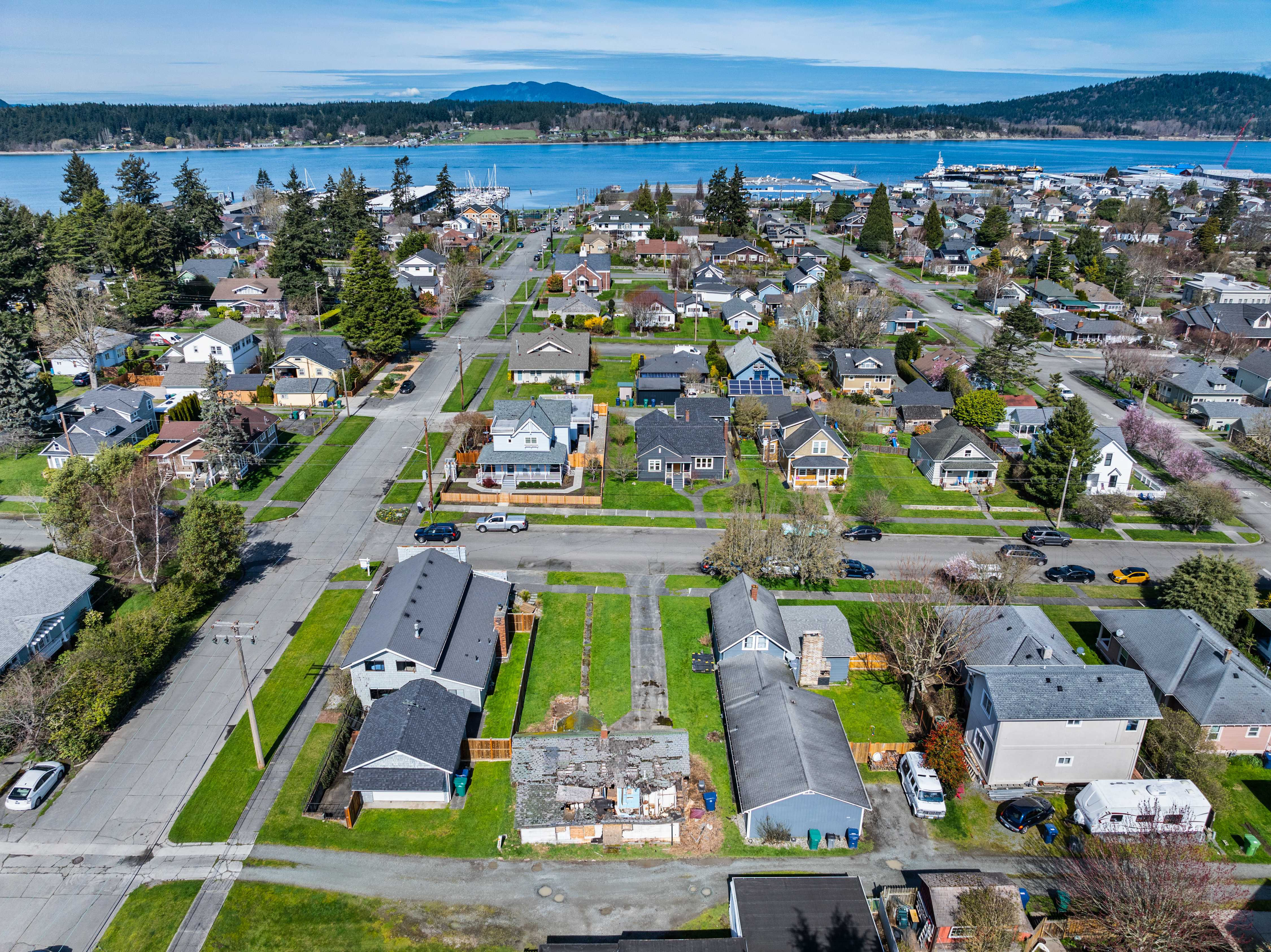 1415 10th Street, Anacortes, WA, USA, 98221  | Single Family