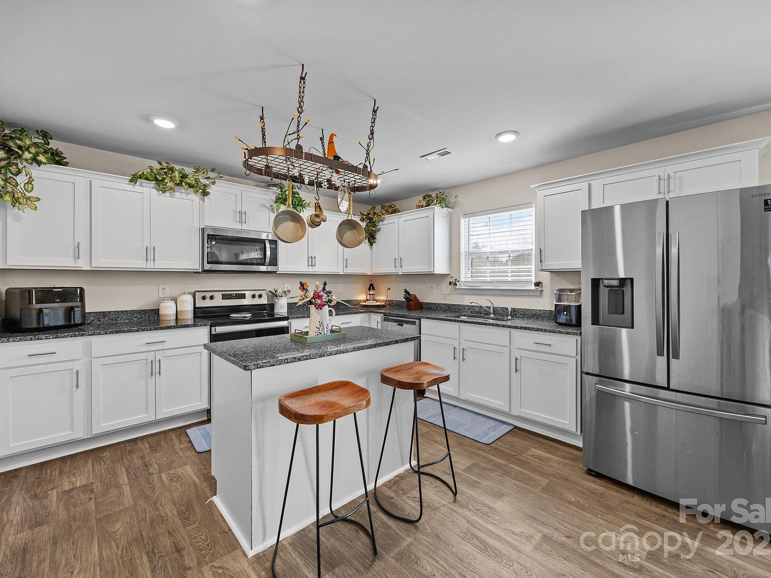 321 Kingsford Dr Stanley, NC 28164 - Thumbnail 2