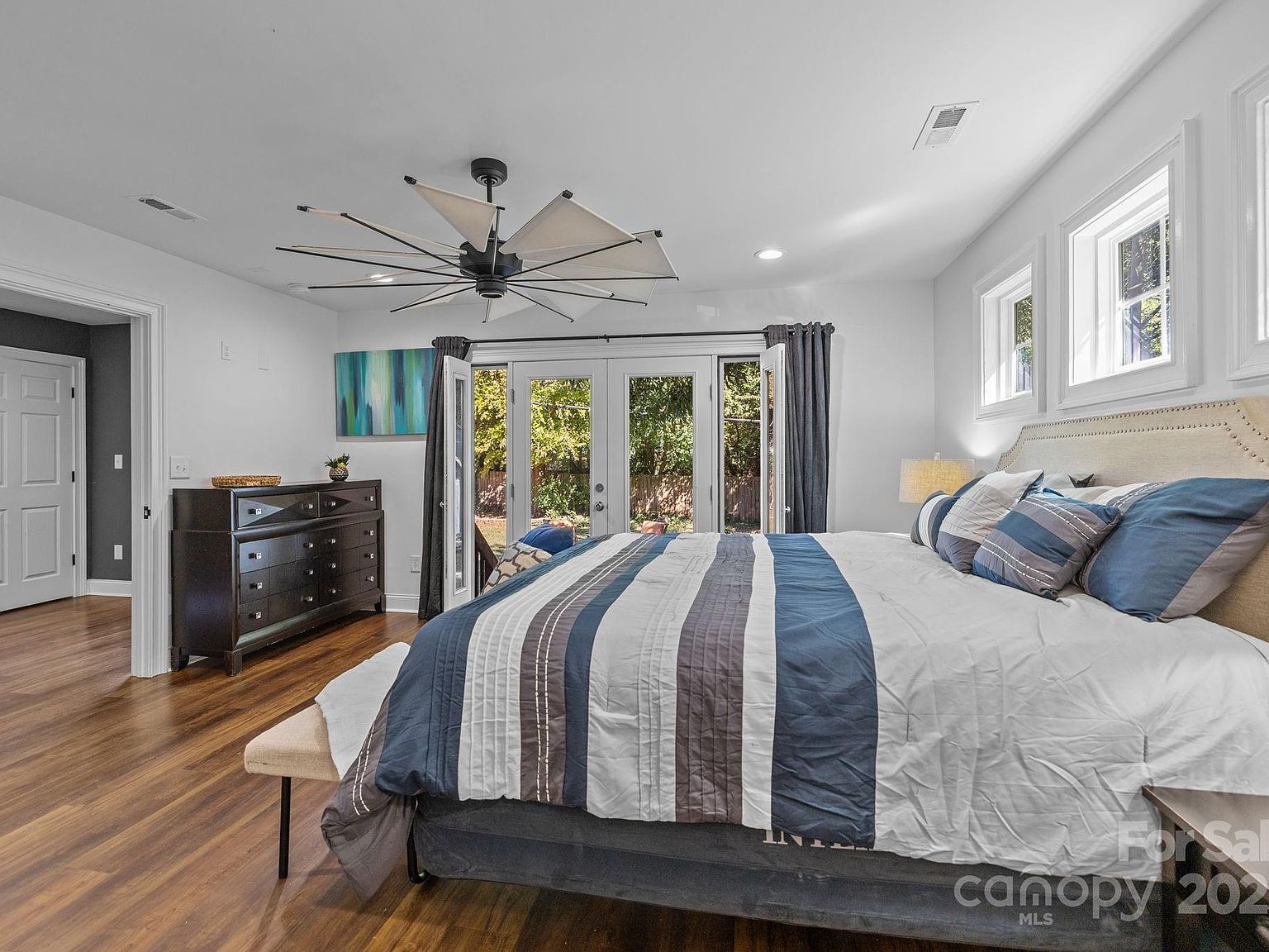 1501 Herrin Ave Charlotte, NC 28205 - Thumbnail 2