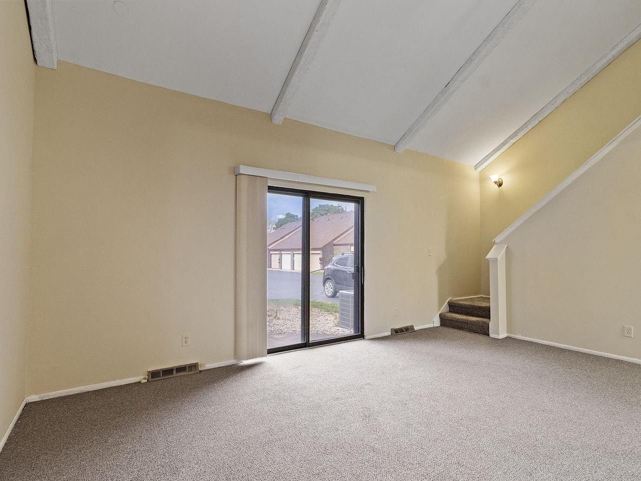 4129 W College Ave Franklin, WI 53132 - Thumbnail 2