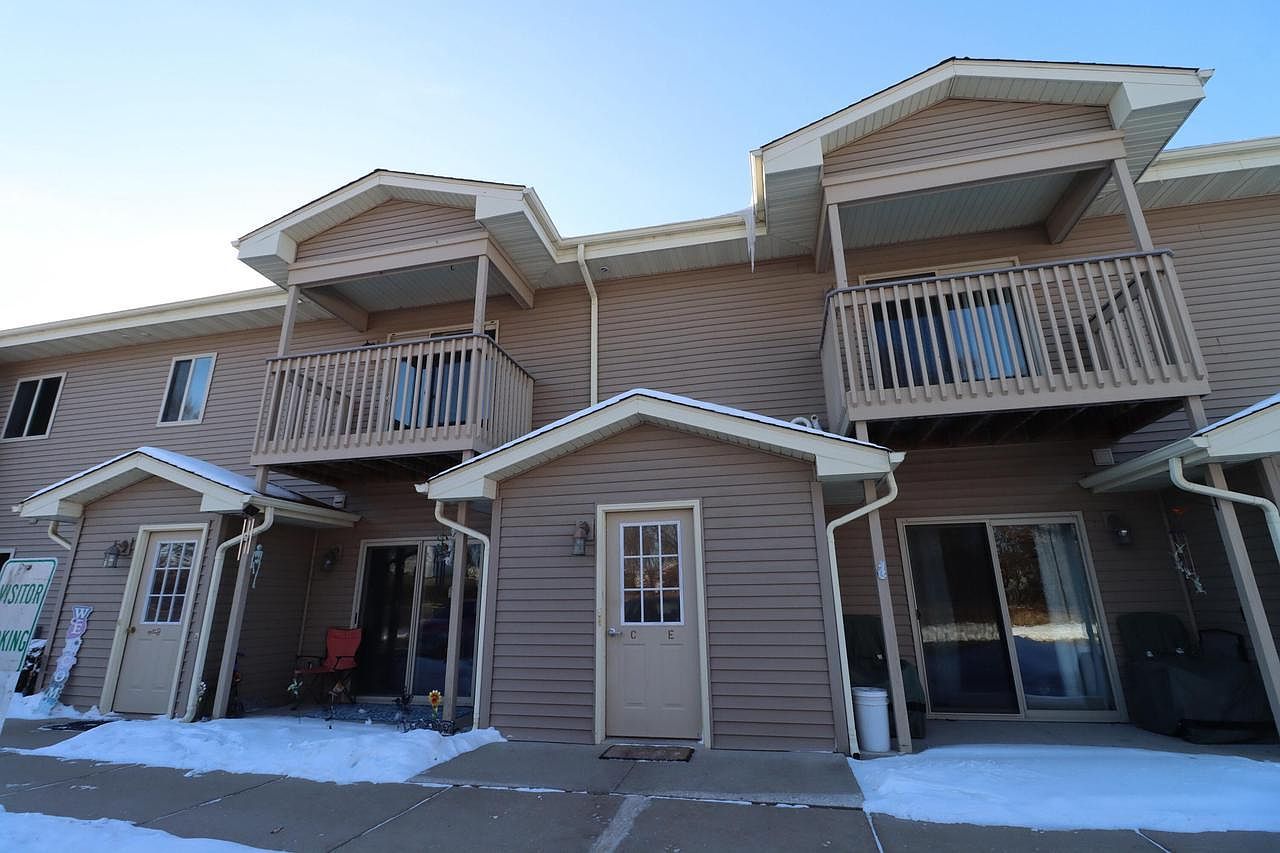 219 Franklin St Unit C Delavan, WI 53115 - Thumbnail 2