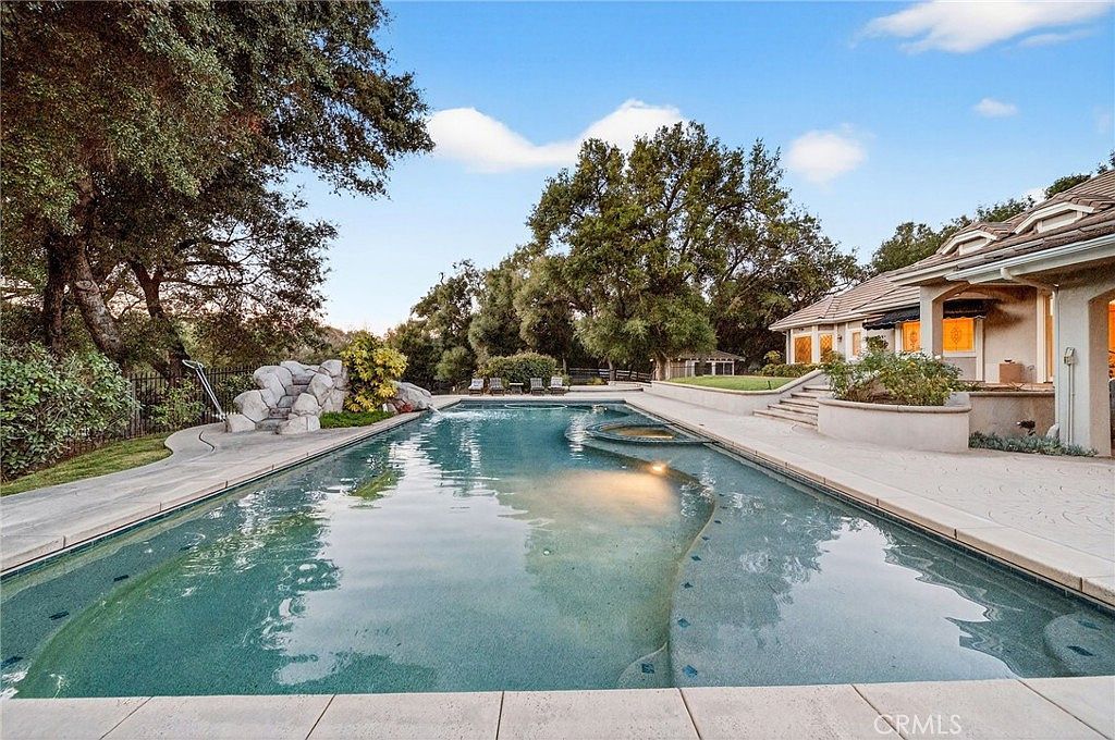 40833 Calle Bandido Murrieta, CA 92562 - Thumbnail 2