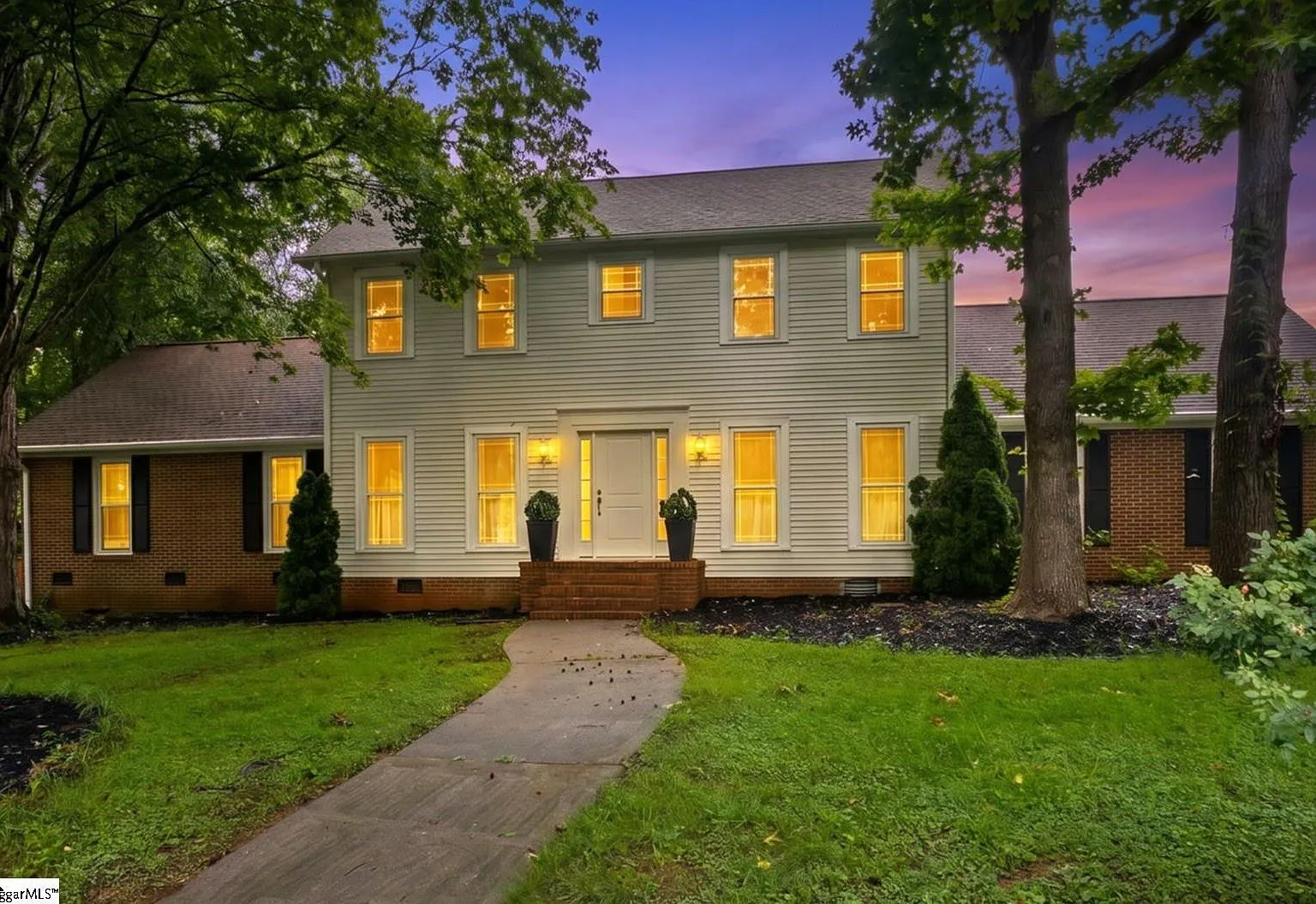 114 Woodhill Ln Simpsonville, SC 29681, 29681