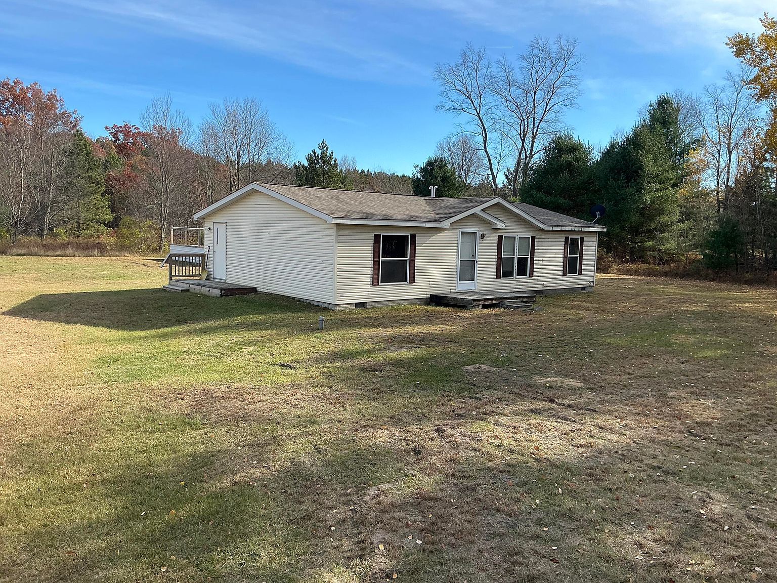 11585 S Flooter Rd Roscommon, MI 48653 - Thumbnail 2