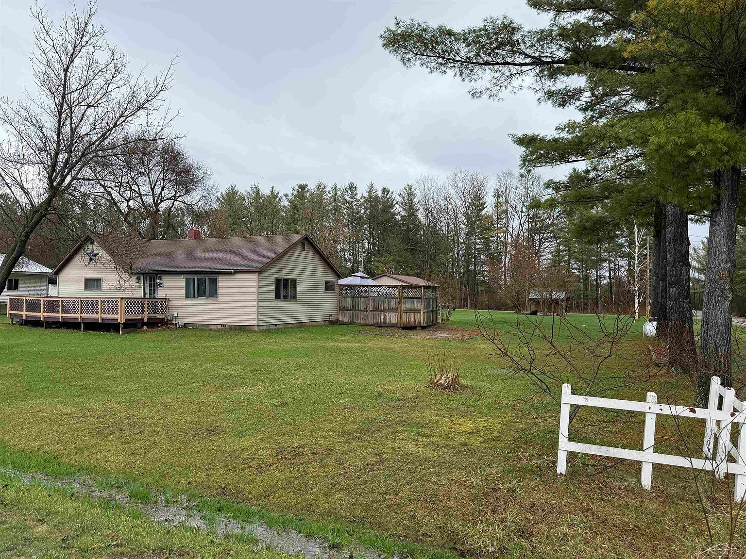 1450 Sheldon Rd Alger, MI 48610  | Single Family