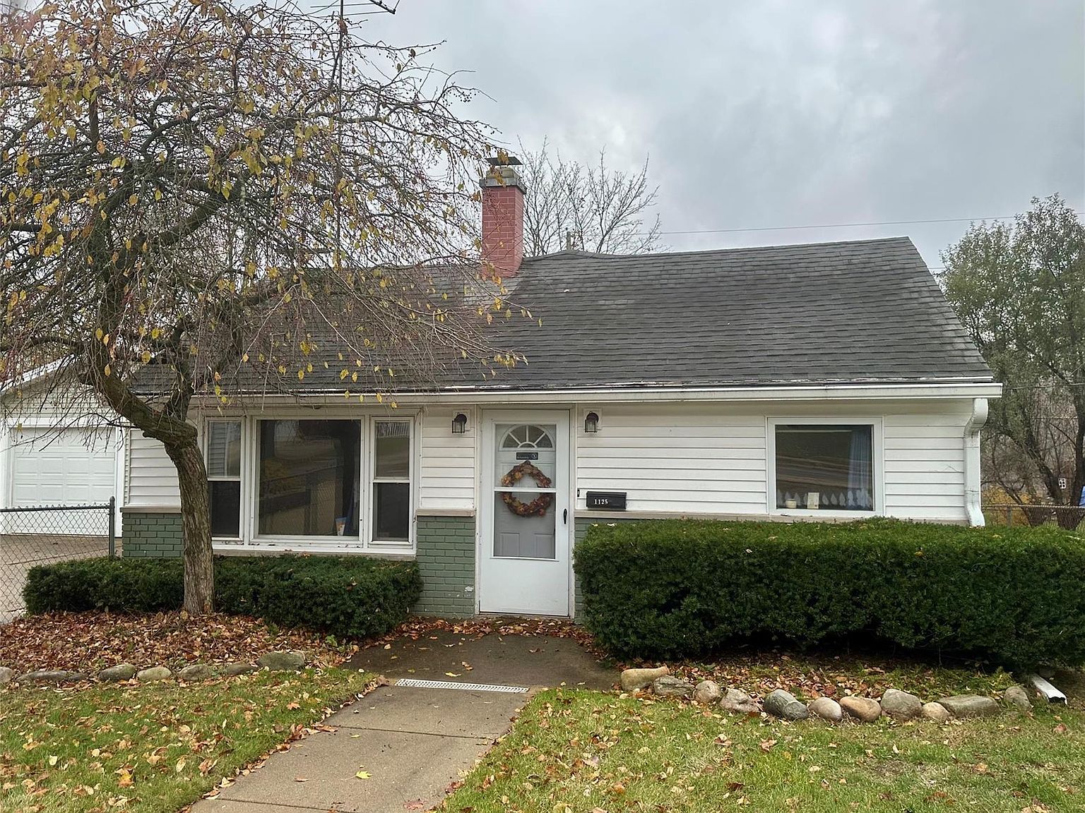 1125 E Commerce St Milford, MI 48381 - Thumbnail 2