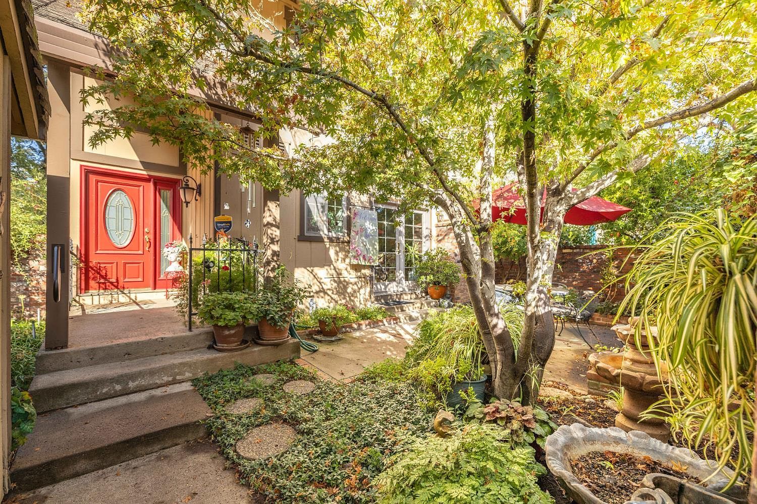 6817 San Dimas Ct Citrus Heights, CA 95621 - Thumbnail 2