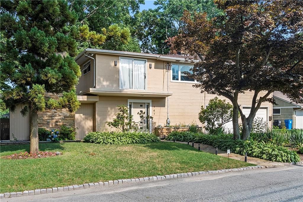 141 Glen Ridge Rd Cranston, RI 02920, Cranston, RI, 2920 - Thumbnail 2