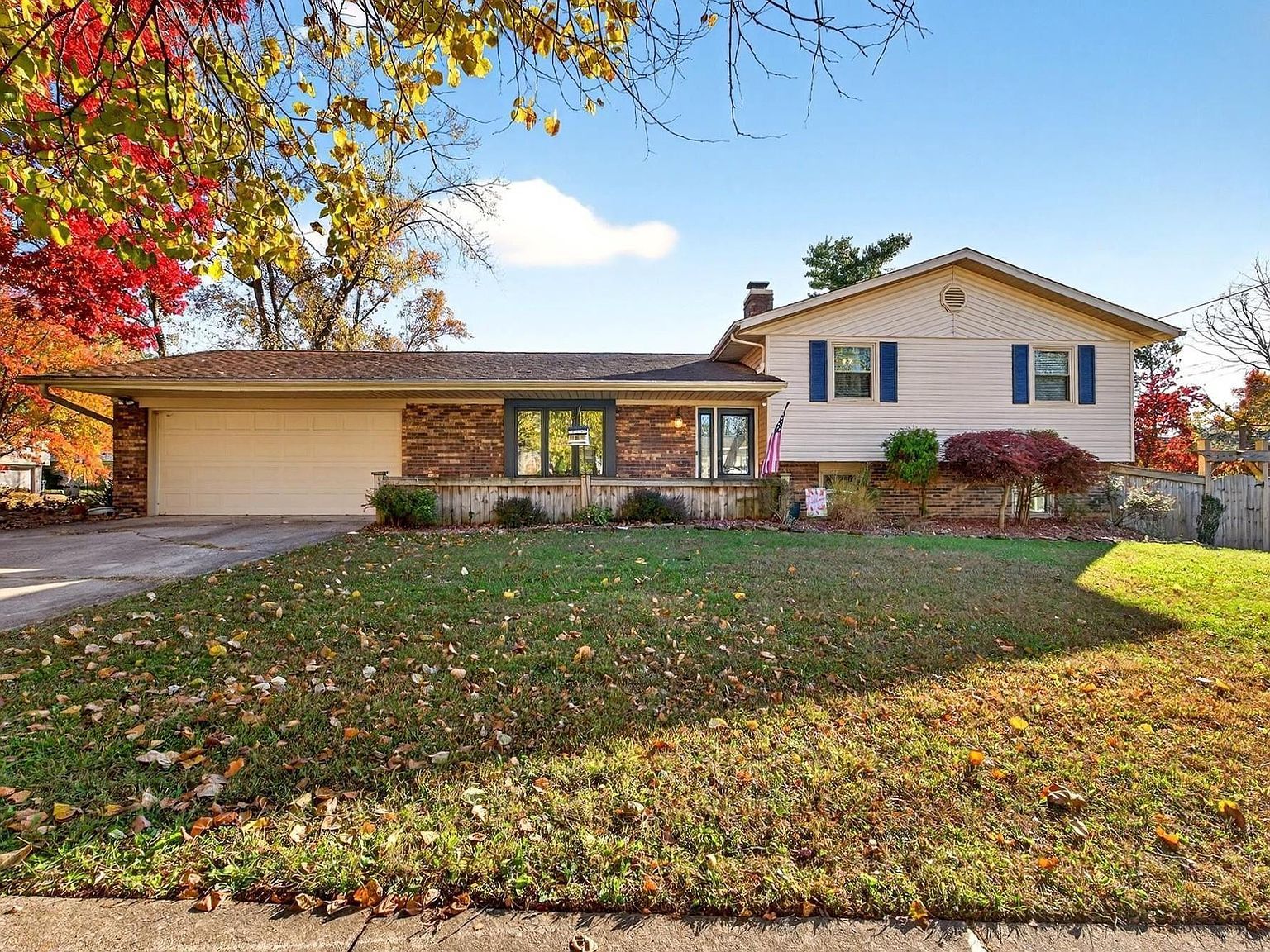 3512 S Wellington Dr Bloomington, IN 47401 - Thumbnail 2