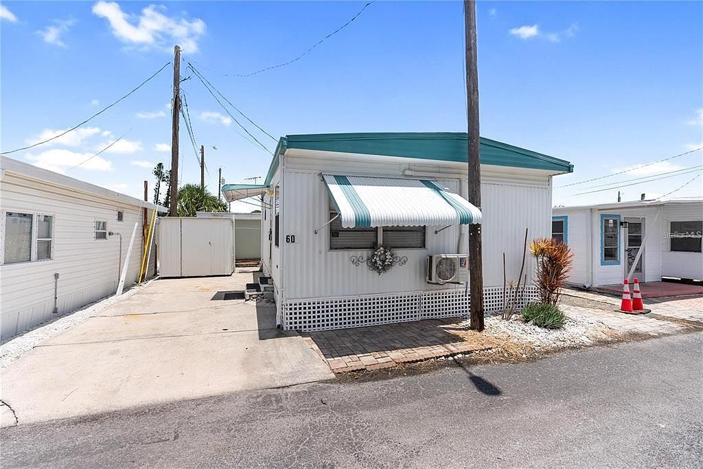 10315 W Cortez Rd Unit 60-4 Bradenton, FL 34210 - Thumbnail 2