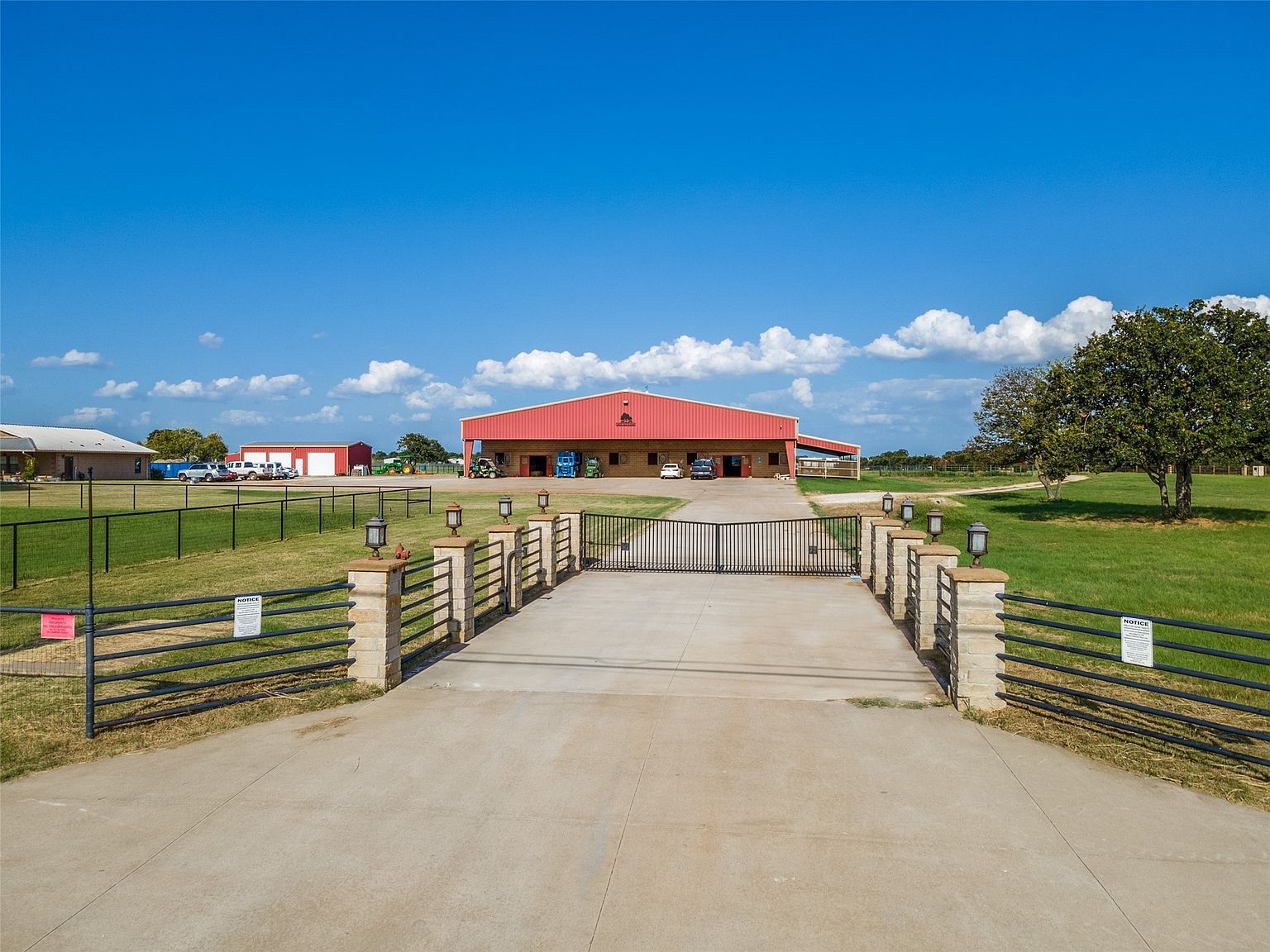 395 Yacht Club Rd Oak Point, TX 75068 - Thumbnail 2