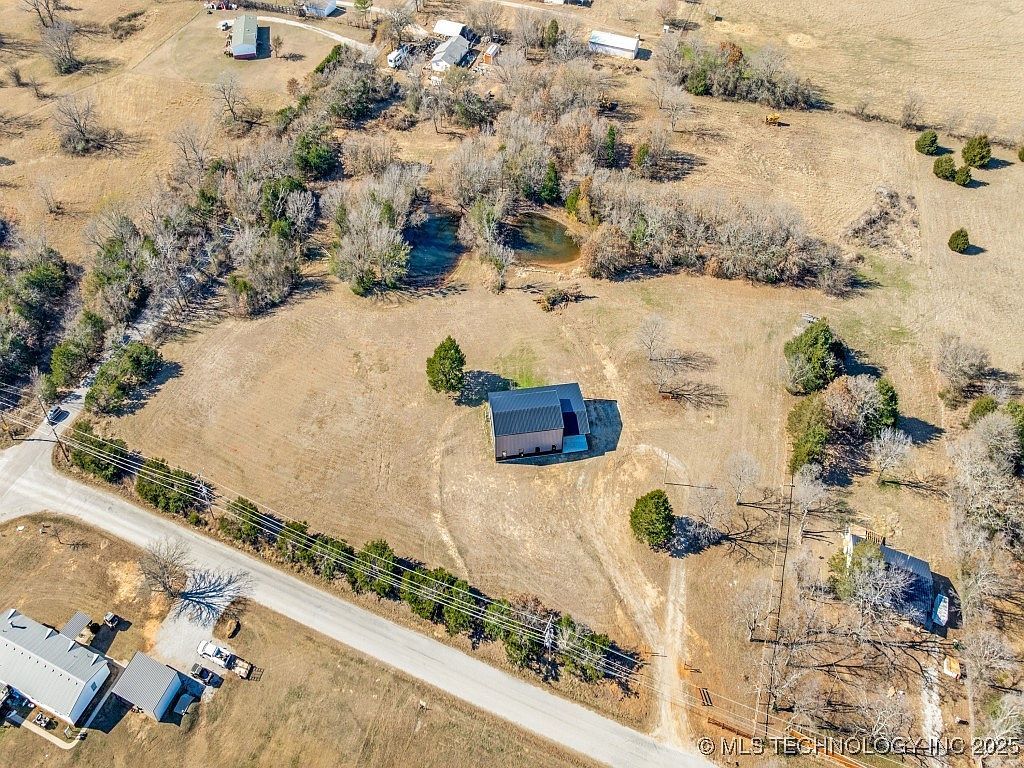 1199 Newport Rd Lone Grove, OK 73443 - Thumbnail 2