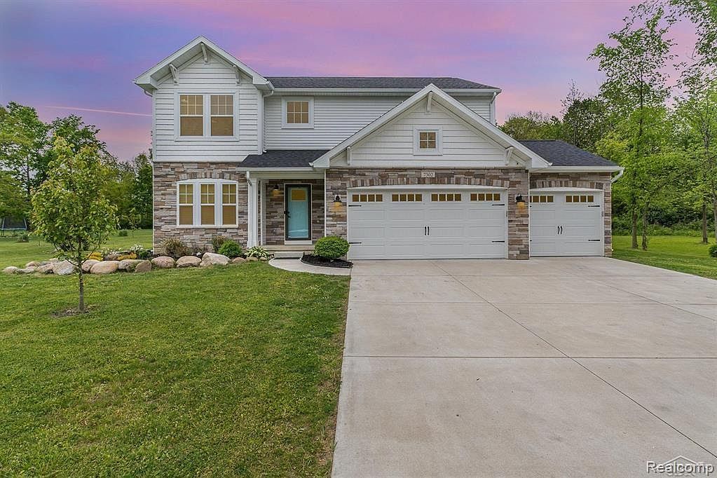7302 Geraldine Cir Swartz Creek, MI 48473 - Thumbnail 2