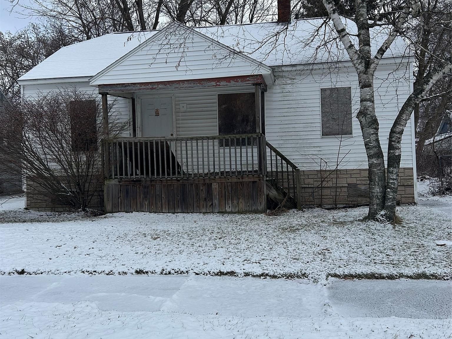 2214 Prescott Ave Saginaw, MI 48601 - Thumbnail 2