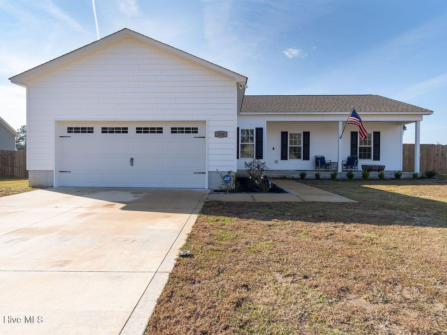 305 Gate Stone Ln Jacksonville, NC 28540 - Thumbnail 2