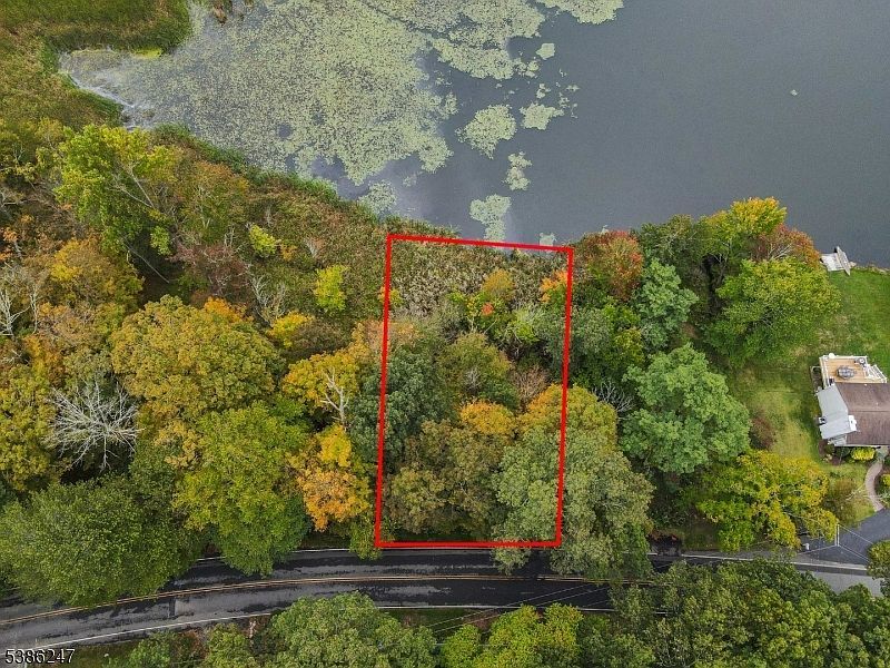 99 Seneca Lake Rd Sparta, NJ 07871 - Thumbnail 2