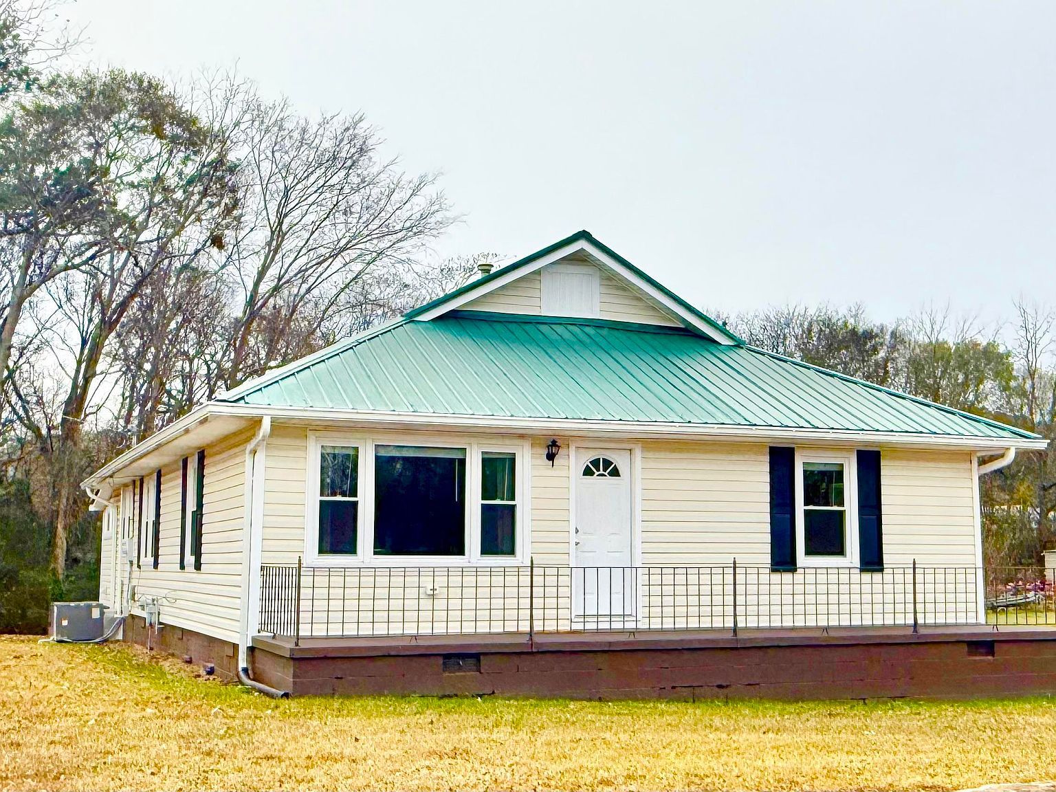 221 W Ladiga St Piedmont, AL 36272 - Thumbnail 2