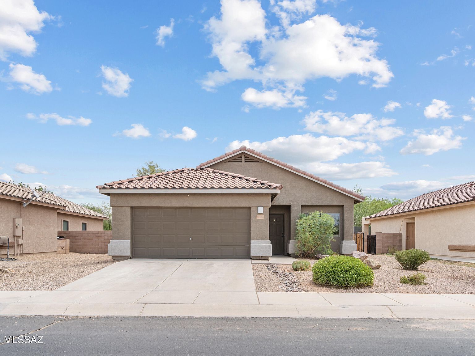 12708 N Rodeo Land Ave Marana, AZ 85653 - Thumbnail 2