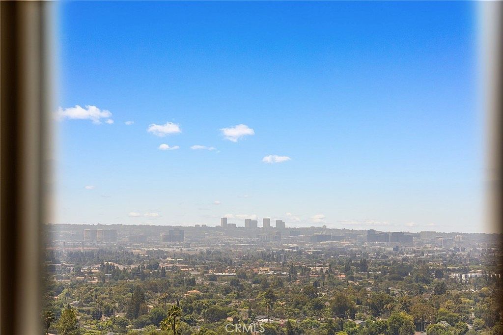 12284 Circula Panorama Santa Ana, CA 92705 - Thumbnail 2