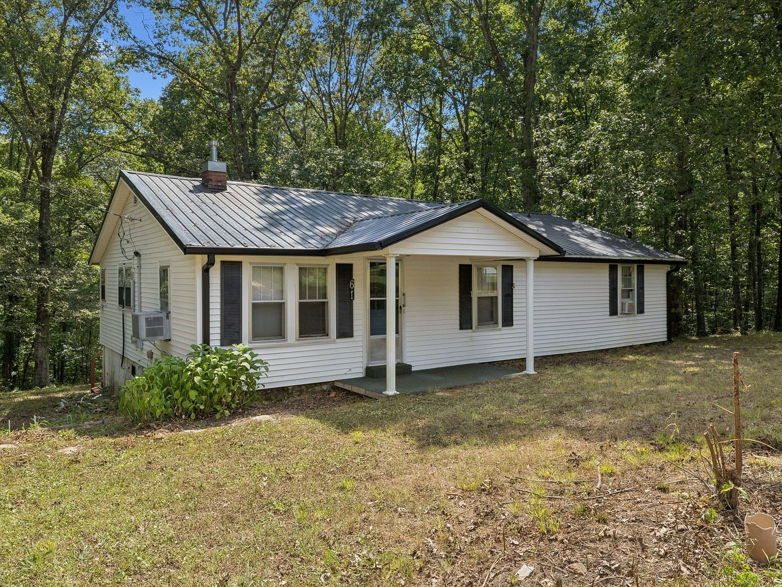 61 Brazzle Rd Waverly, TN 37185 - Thumbnail 2