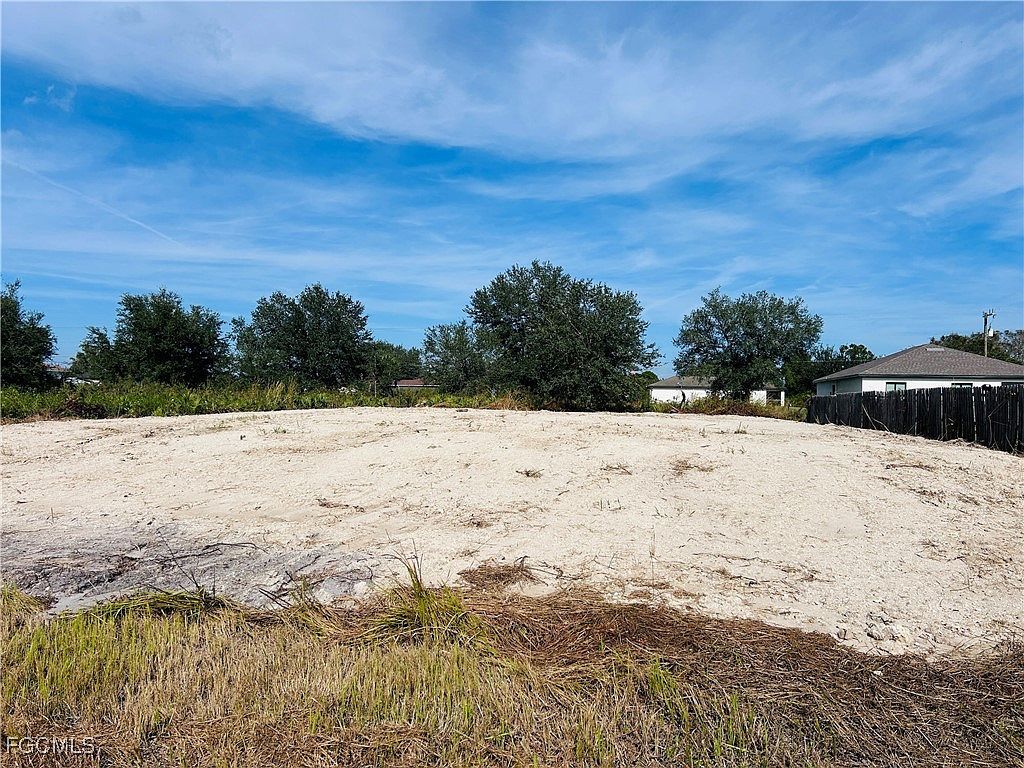 2610 58th St W Lehigh Acres, FL 33971 - Thumbnail 2