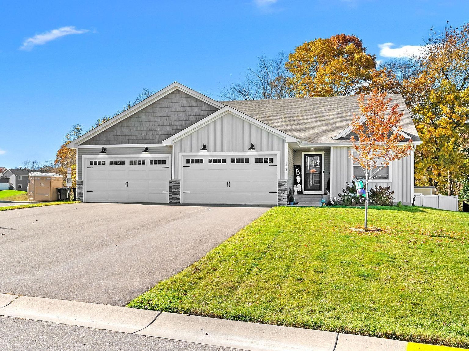 1045 Bellaire Blvd NW Isanti, MN 55040 - Thumbnail 2