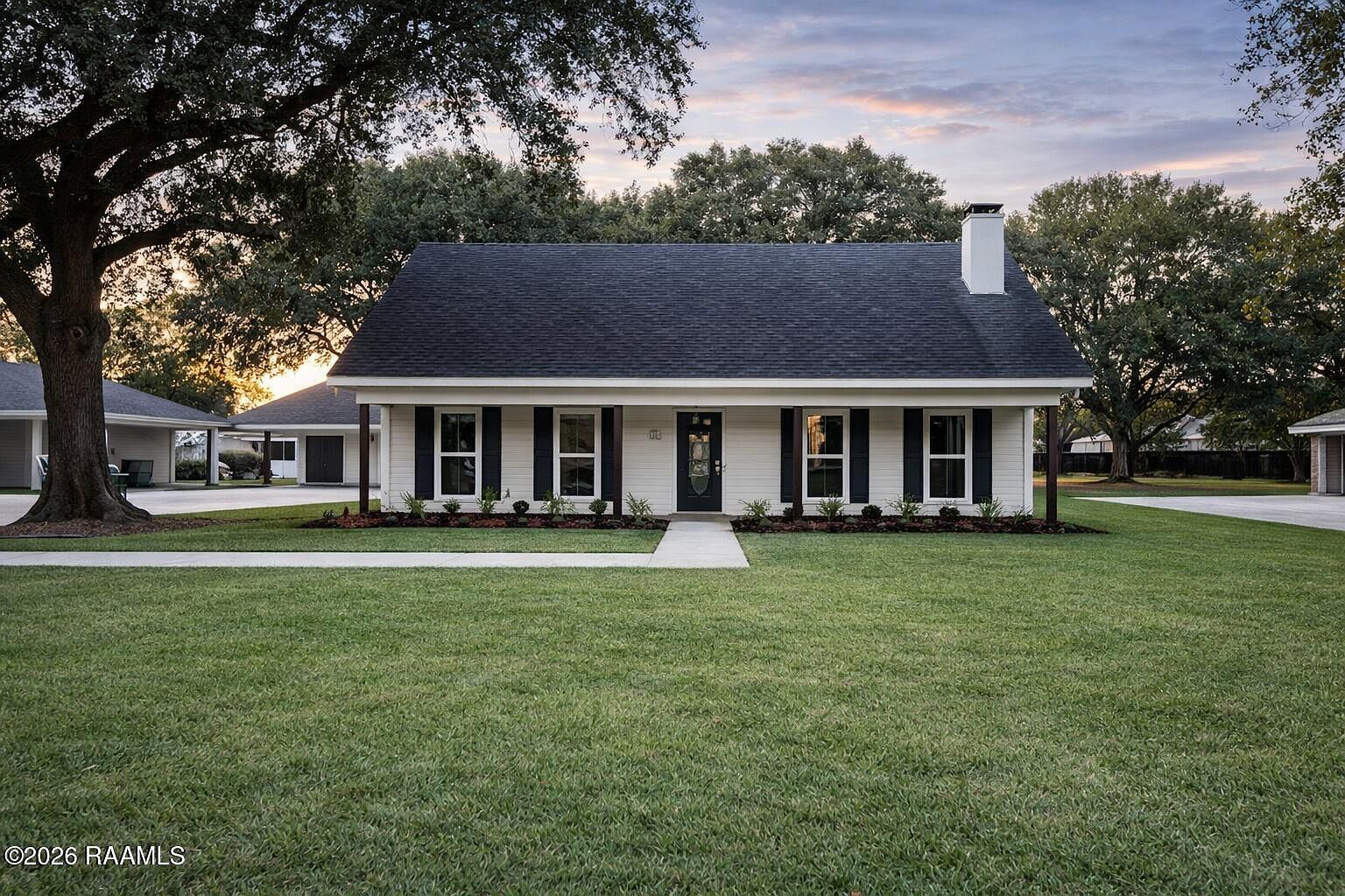 112 Thorn Dr Youngsville, LA 70592 - Thumbnail 2