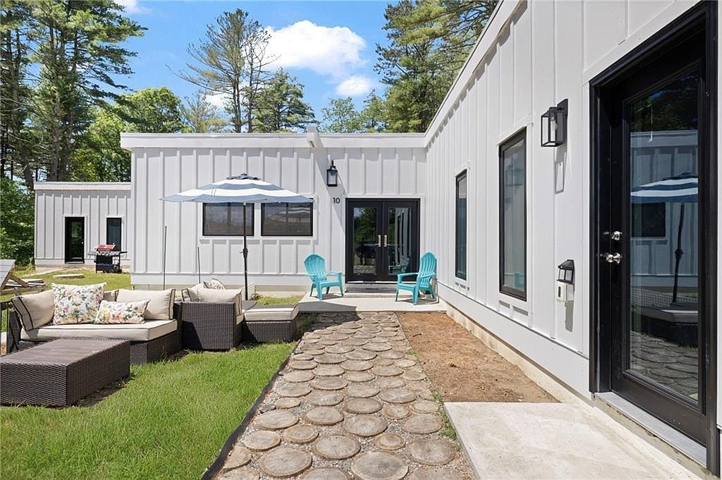 10 Bucknam Rd Wood River Junction, RI 02894  | Single Family