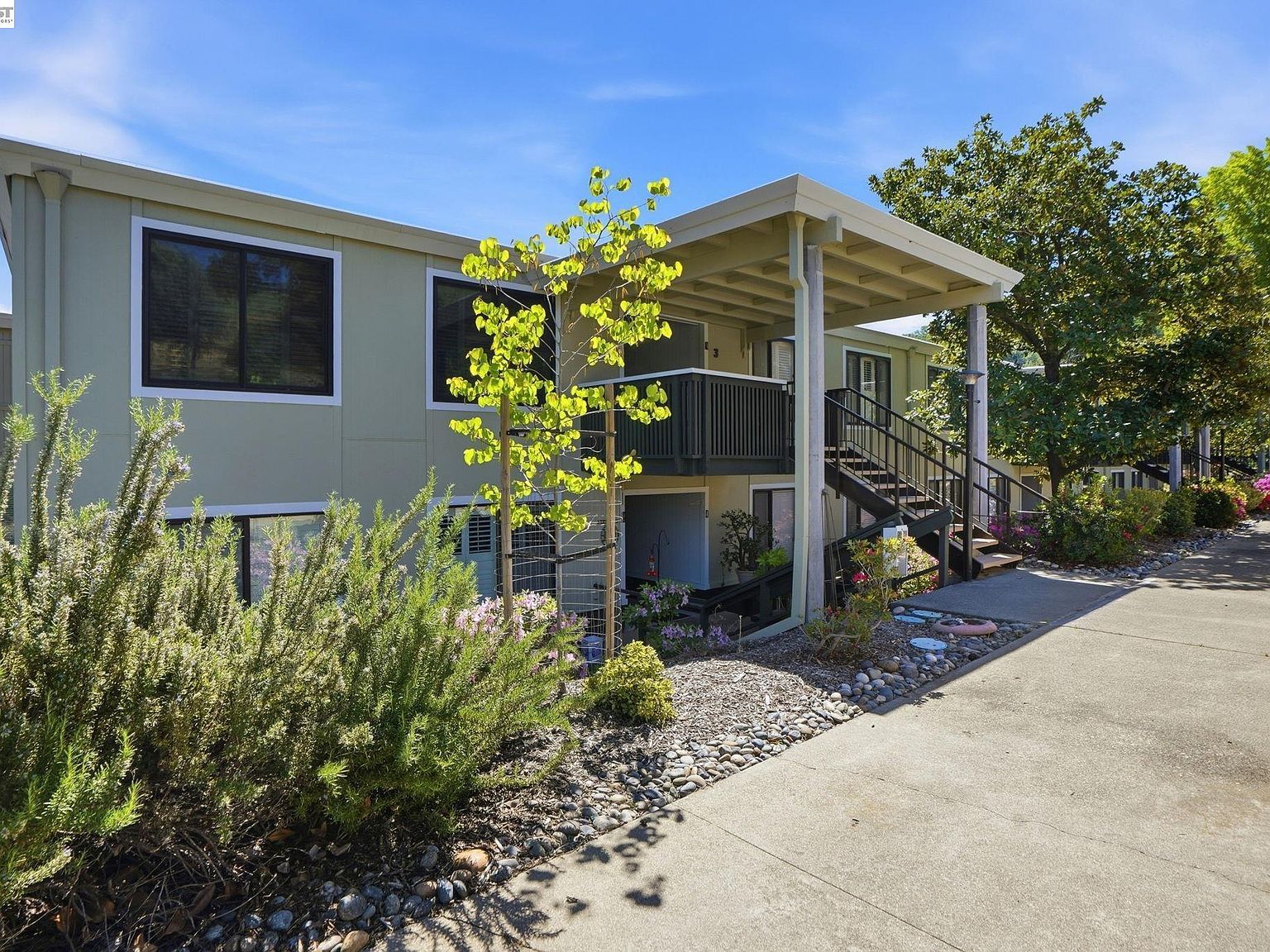 1732 Oakmont Dr APT 4 Walnut Creek, CA 94595  | Condominium