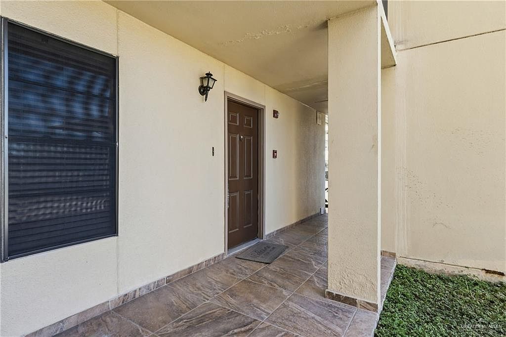 2900 Ashley Dr APT 101 Pharr, TX 78577 - Thumbnail 2
