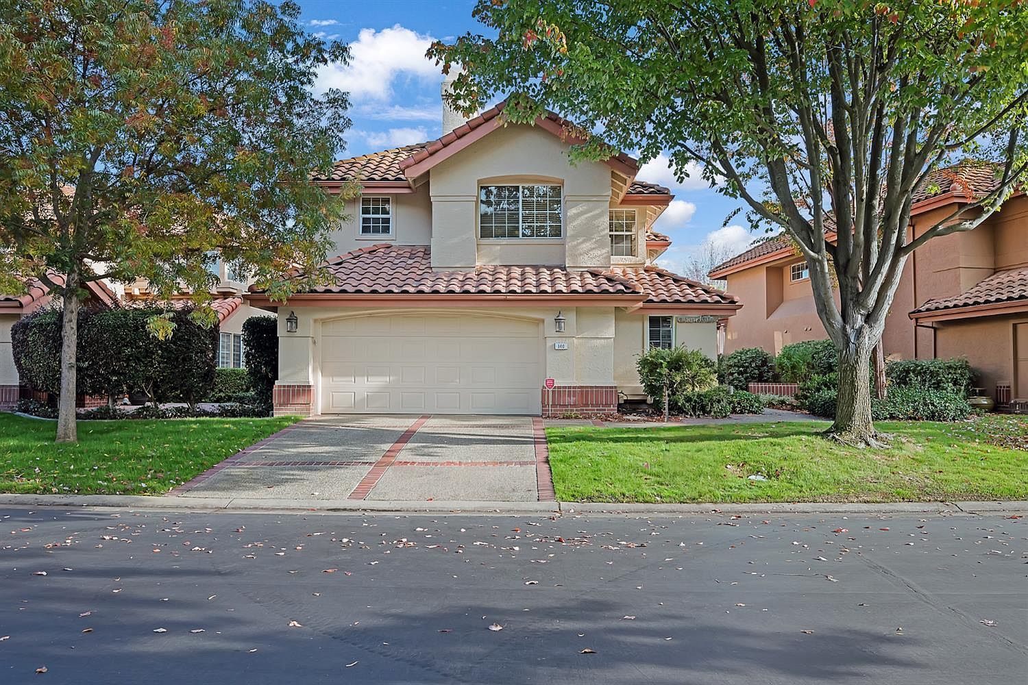 140 Marble Canyon Dr Folsom, CA 95630 - Thumbnail 2